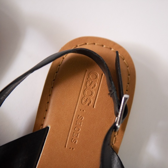 ASOS Sandals in Black Vegan Faux Leather Criss Cross Backstrap - Picture 4 of 9